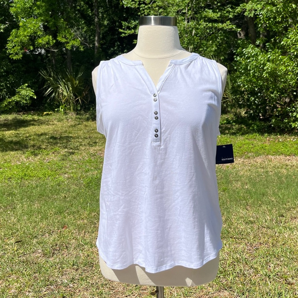 5/$20🛎️ NWT Sleeveless Top